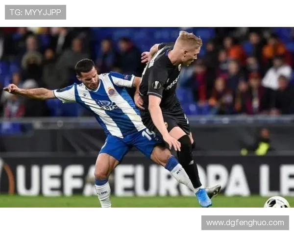 卢加诺与基辅的对决解析：战术布局与球员表现的全面评估